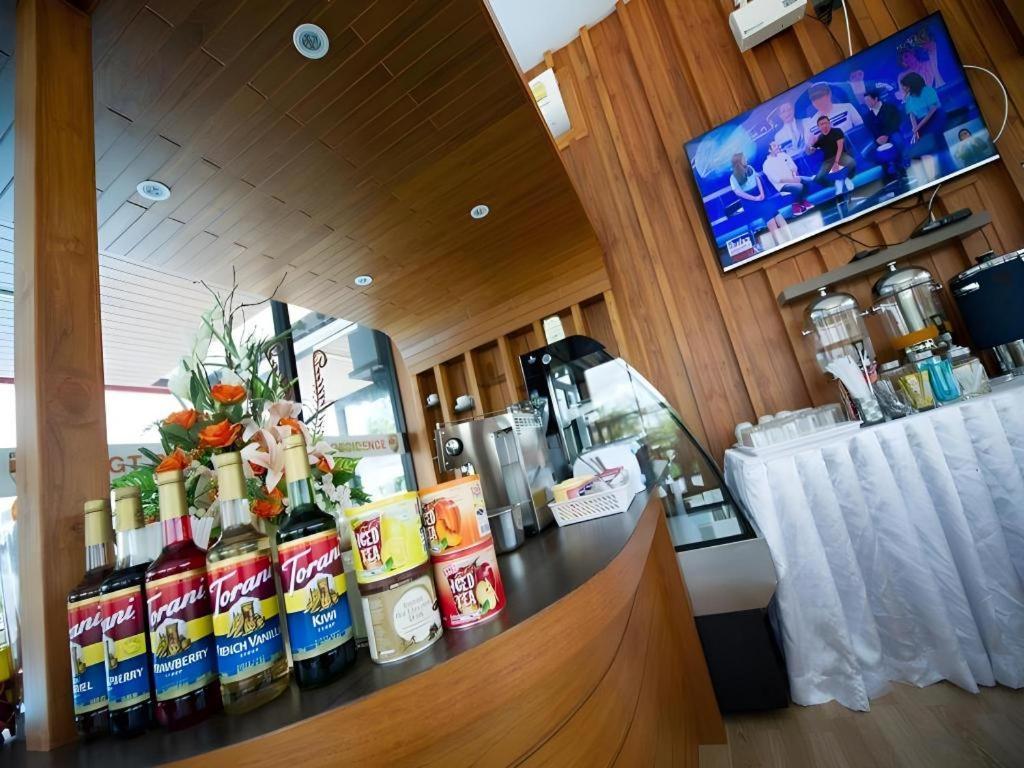 Gt Residence Hotel Buriram Exterior foto