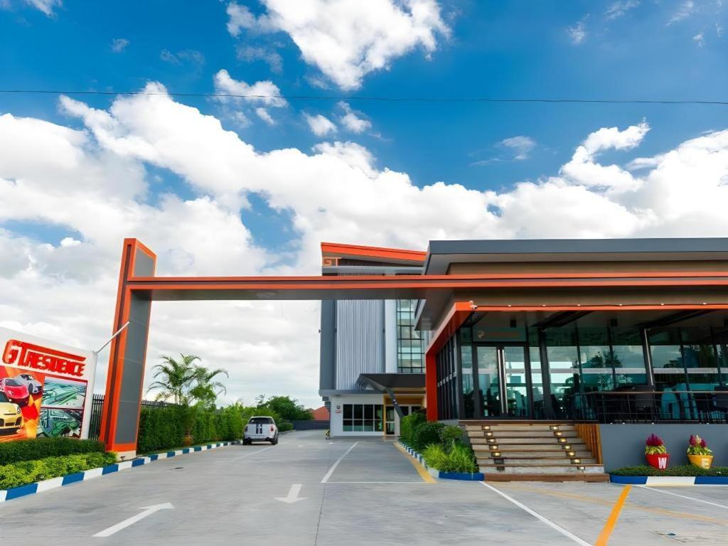 Gt Residence Hotel Buriram Exterior foto