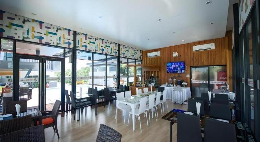 Gt Residence Hotel Buriram Exterior foto