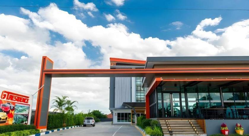 Gt Residence Hotel Buriram Exterior foto